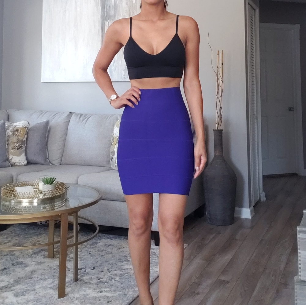 BCBG MaxAzria Purple Bandage Skirt! - Picture 2 of 4
